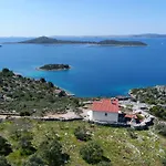 House Lovre Tkon