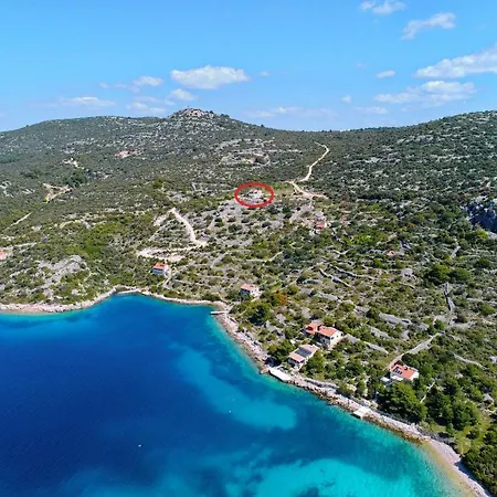 House Lovre Vakantiehuis Tkon