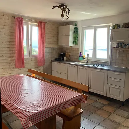 Дом отдыха House Lovre Ткон